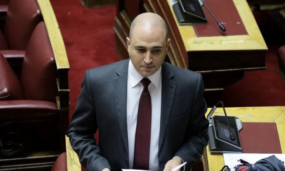 Μπογδάνος: Η μετατροπή του «ανθρωποκτονία» σε «γυναικοκτονία», πού αποσκοπεί;